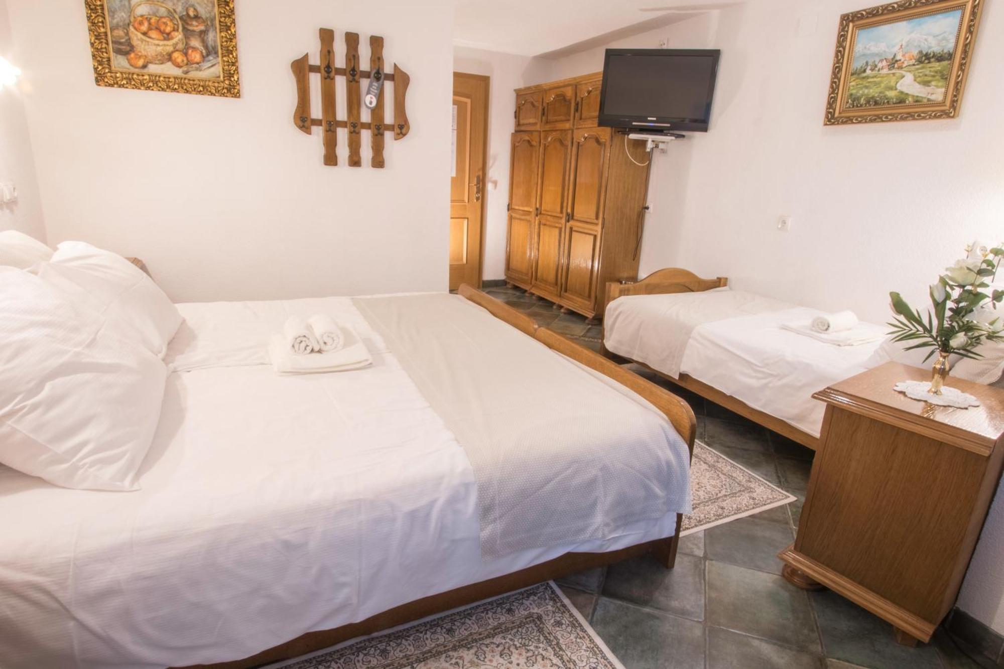 Jagodic Garni Hotel Cerklje na Gorenjskem Oda fotoğraf