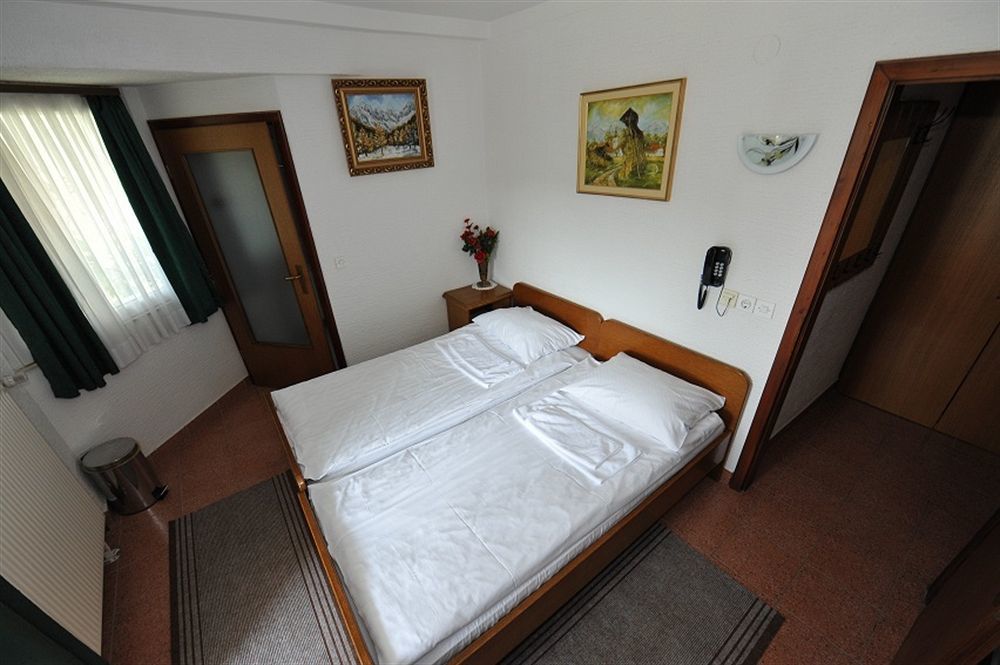Jagodic Garni Hotel Cerklje na Gorenjskem Dış mekan fotoğraf