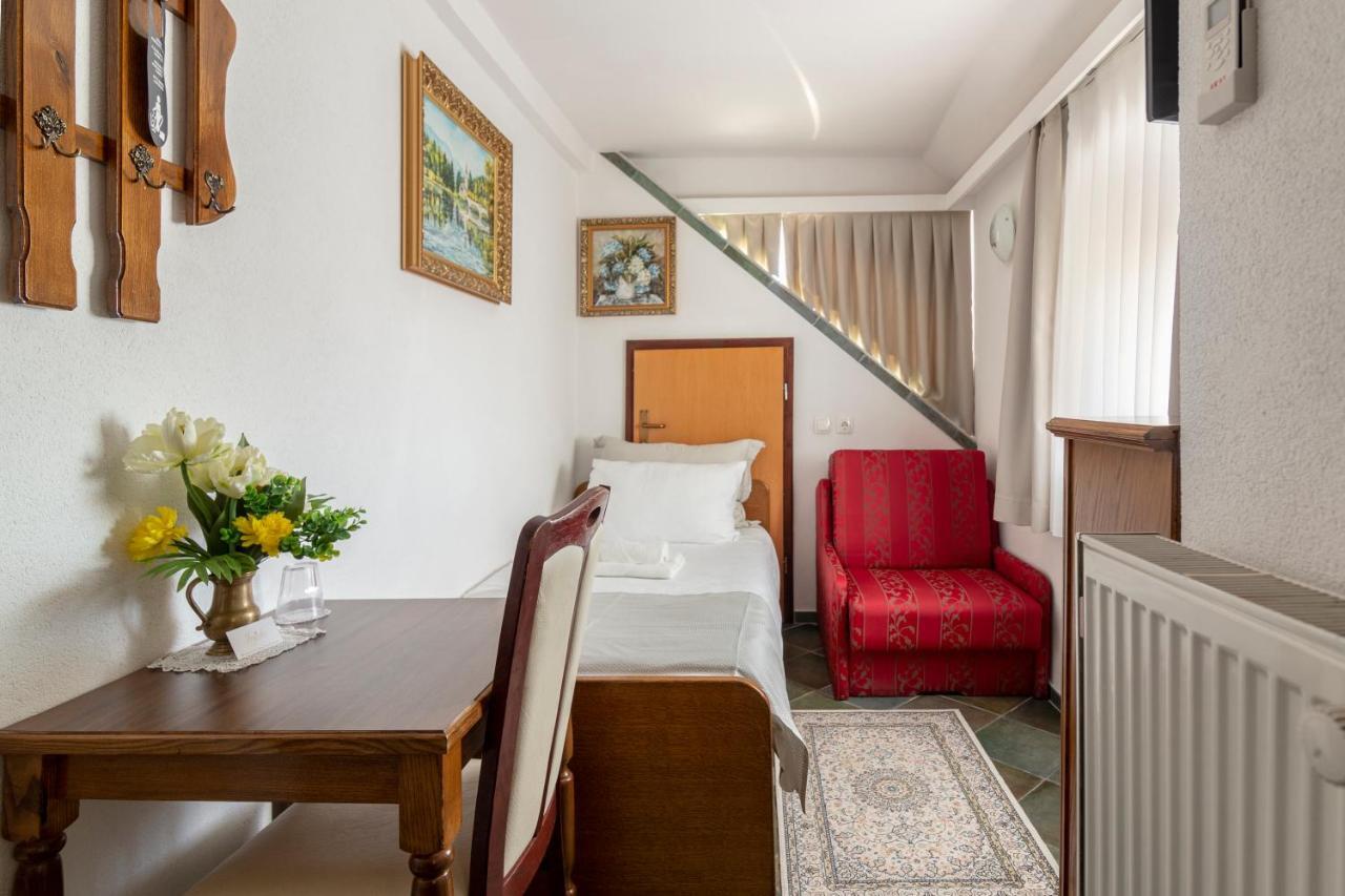 Jagodic Garni Hotel Cerklje na Gorenjskem Dış mekan fotoğraf